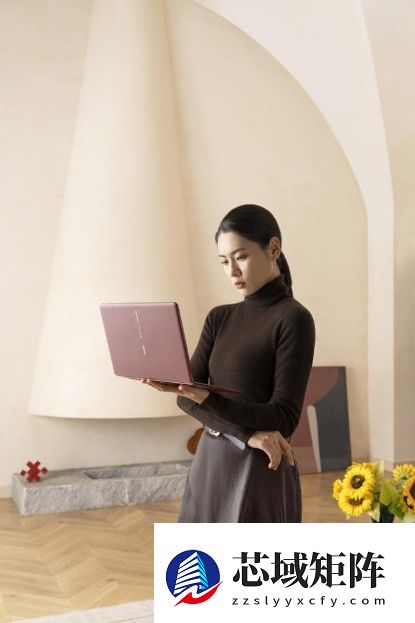 鸿蒙电脑双色焕新 今日正式开售 HarmonyOS 6重塑办公效率