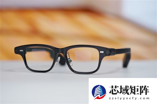 阿里巴巴首款自研旗舰双显AI眼镜！夸克AI眼镜S1图赏