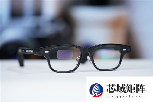 阿里巴巴首款自研旗舰双显AI眼镜！夸克AI眼镜S1图赏