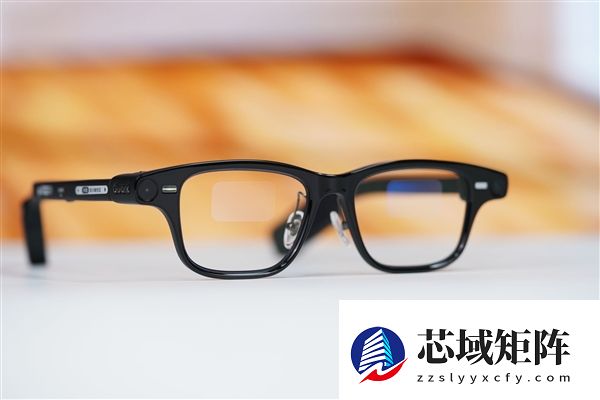阿里巴巴首款自研旗舰双显AI眼镜！夸克AI眼镜S1图赏