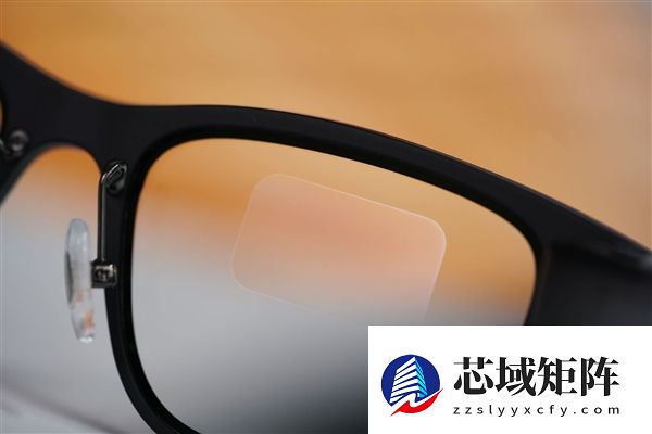 阿里巴巴首款自研旗舰双显AI眼镜！夸克AI眼镜S1图赏