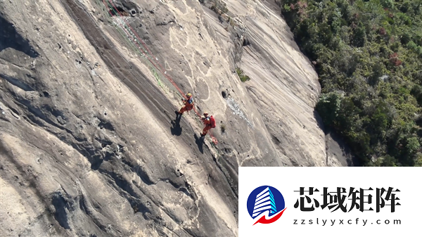 福建一男子从悬崖坠落被一棵树救下 官方科普登山需知