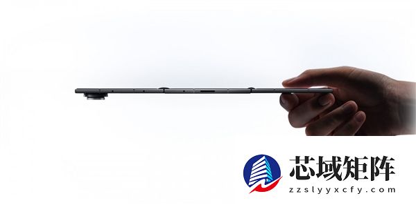 华为Mate XT唯一对手！三星首款三折叠Galaxy Z TriFold发布：1.7万起