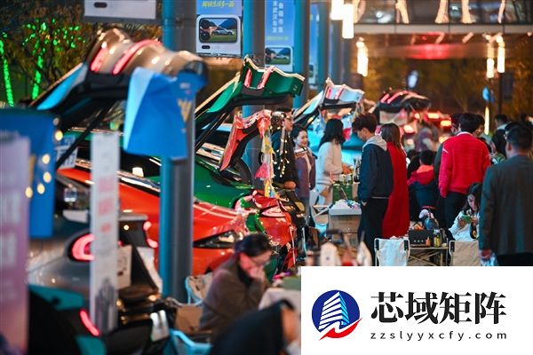 20多位小米车主武汉举办后备箱集市 雷军点赞：生活如此美好 相信都会看到