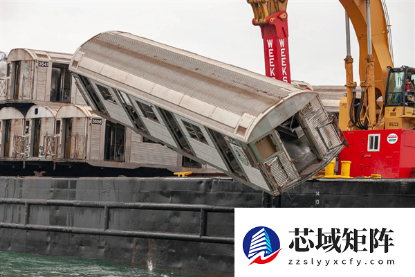 迈阿密将22辆“汽车”推入海底 给珊瑚当家