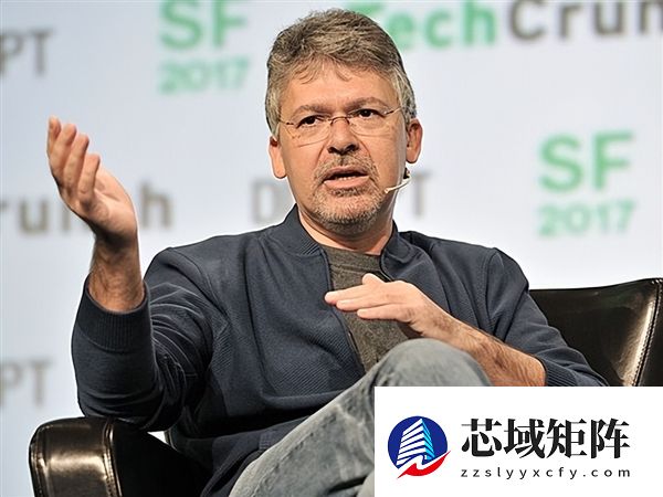 库克不忍了！挥刀优化苹果AI大总管