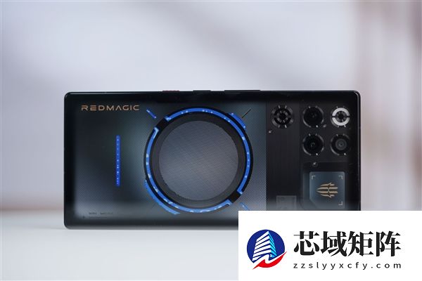 开启手机水冷散热时代！红魔11 Pro+图赏