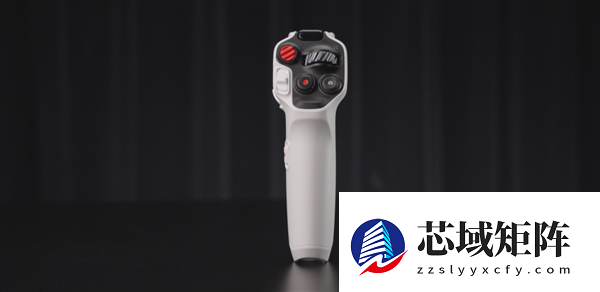 无聊的无人机市场 终于卷出了这么一个怪物