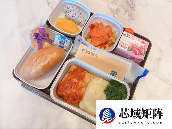 2万公里全球最长航线启航 飞26小时吃啥 飞机餐公布