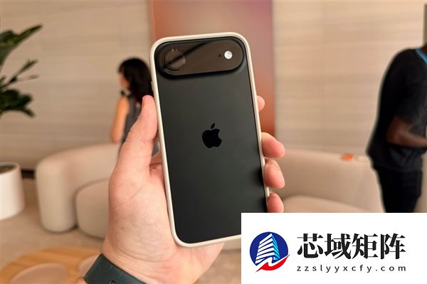 iPhone Air成苹果最不保值的手机：贬值率破纪录