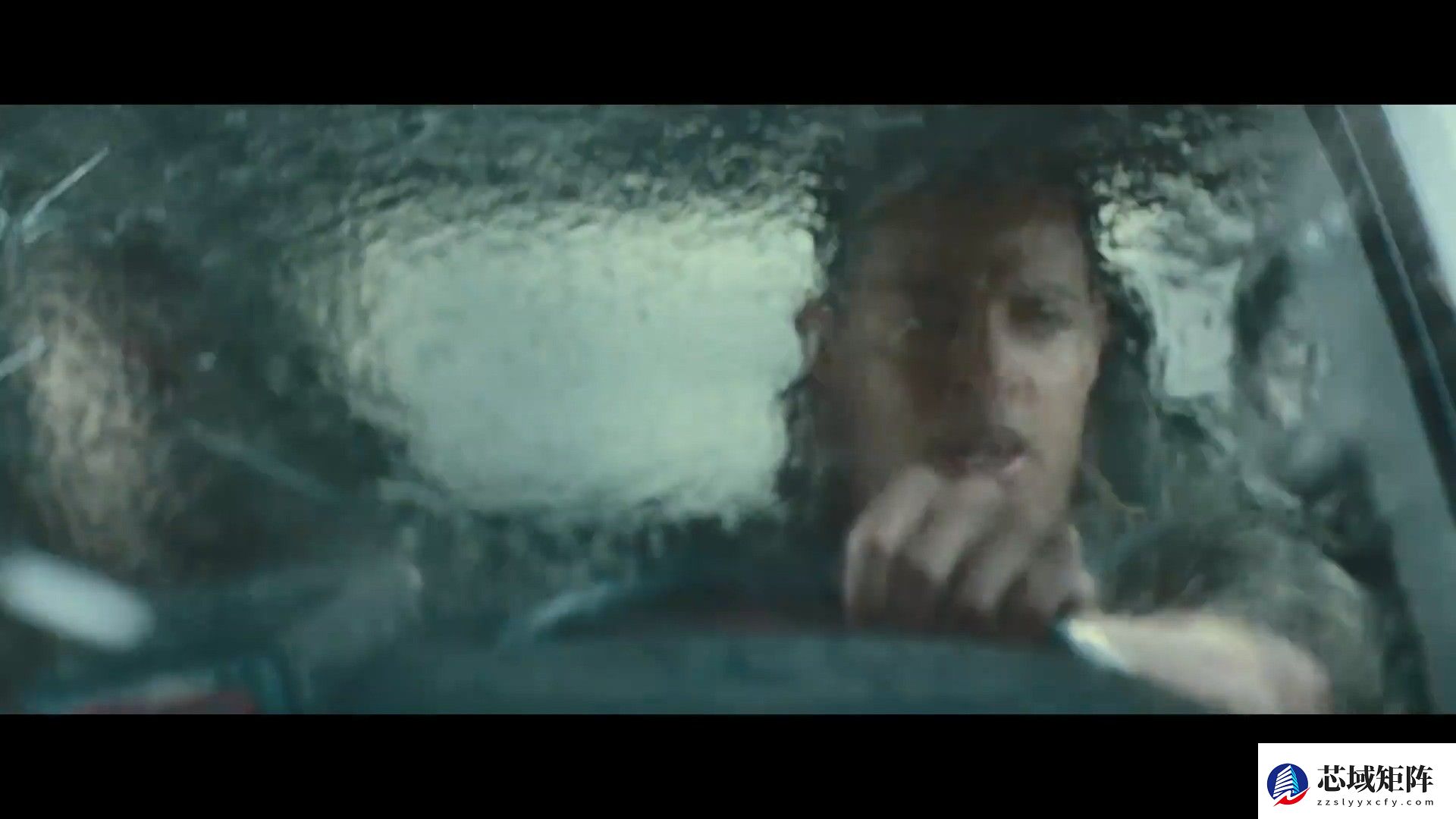 龙卷风新版预告：天灾降临，天地崩裂震撼来袭
