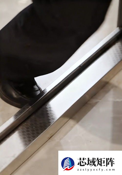 家门口3cm的细节，竟让全家陷入危险？