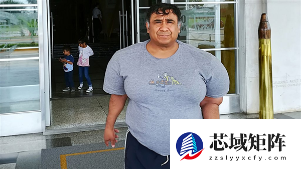 深潜后上升太快 秘鲁潜水员身体肿成大力水手：太痛苦！