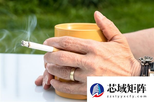 别在家里抽烟了！二手烟正在“修改”你家孩子的DNA