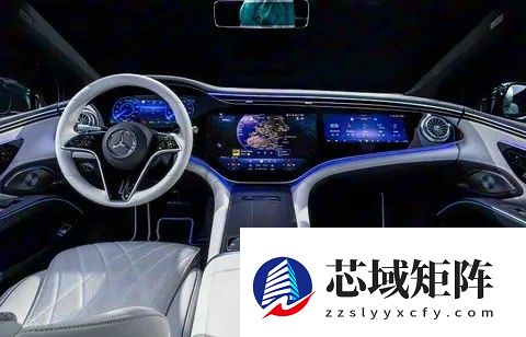 奔驰中期改款S级内饰曝光：科技升级与经典元素的融合