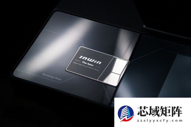 迎广概念机箱曝光：镜面美学，有望 CES 2026 亮相