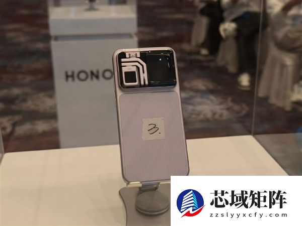 史上首款机器人手机！荣耀ROBOT PHONE明年上半年量产
