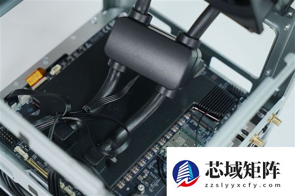 全球首个液冷迷你机！abee AI Station 395 Max工作站图赏
