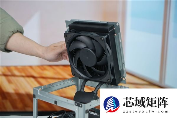 全球首个液冷迷你机！abee AI Station 395 Max工作站图赏