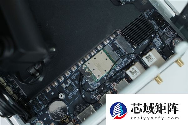 全球首个液冷迷你机！abee AI Station 395 Max工作站图赏