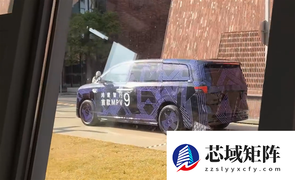 余承东给出超高评价！鸿蒙智行首款MPV定名“智界V9”