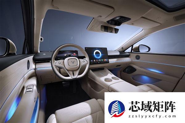 全系63度大电池+华为ADS4 岚图追光L上市：27.99万起