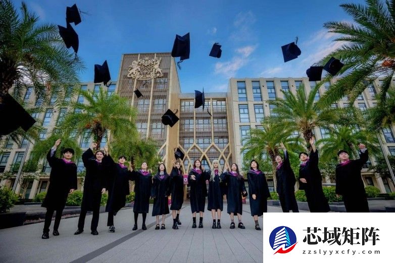 谢思埸现身广州斐特思学校 彰显国际学校的素质教育融合