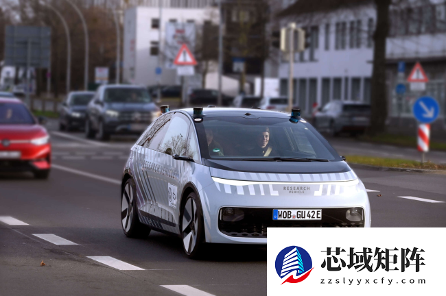 大众在德国测试“无方向盘”自动驾驶：全新测试车 Gen.Urban1 亮相，外观独特