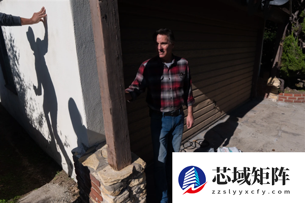 深夜听到沉重呼吸声：监控发现有个大家伙已在脚下潜伏数月