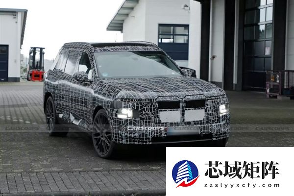 宝马全新一代X7新谍照曝光：分体式LED大灯 外观线条更硬朗