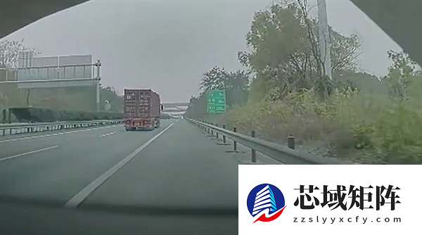 网约车司机疲劳驾驶 又唱又叫给自己提神：还是撞了