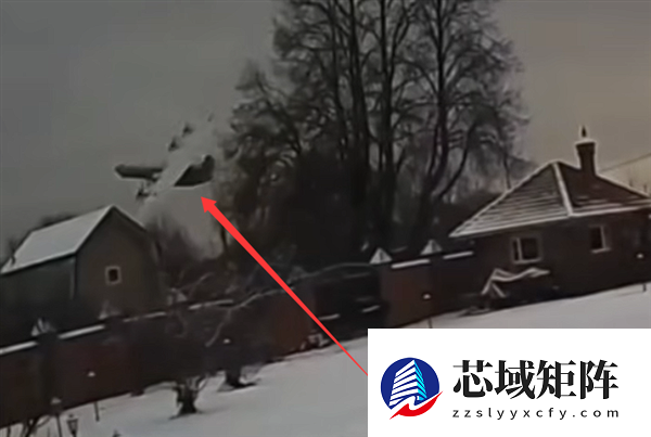 机龄超50年 俄罗斯安-22运输机坠毁画面曝光：空中直接折成两截