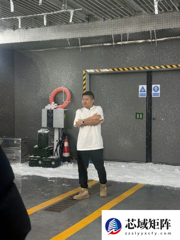 韩路整活：零下25℃横评60到16000元羽绒服 穿短袖开场