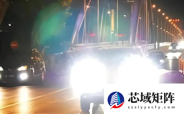 能往地上投影的车灯 真能让开车变安全吗