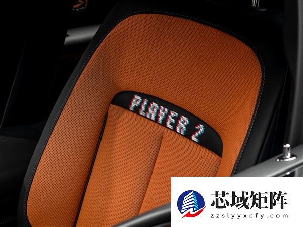 游戏爱好者狂喜 劳斯莱斯发布Black Badge古思特高定版：怀旧像素风