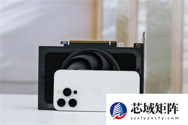 ITX性能小钢炮！七彩虹RTX 5070 Mini OC 12GB图赏