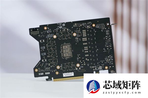 ITX性能小钢炮！七彩虹RTX 5070 Mini OC 12GB图赏