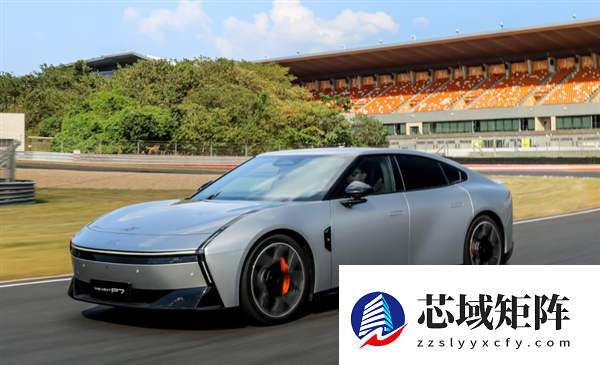 小鹏实测VLA辅助驾驶可过酒驾路卡：自动识别交警手势 停车等吹气