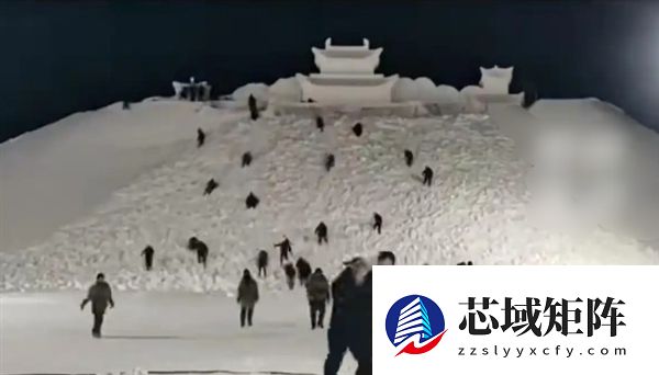 长白山巨型雪雕“云顶天宫”收工 8万方雪建免费宫殿