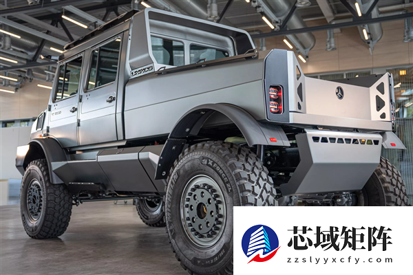 终极越野神器！奔驰打造乌尼莫克80周年纪念版车型