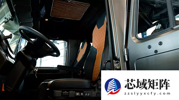 终极越野神器！奔驰打造乌尼莫克80周年纪念版车型