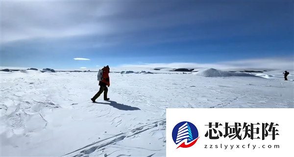 俞敏洪直播教南极地理课 顺便卖起了羽绒服