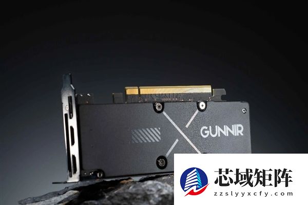 全金属外壳 帅爆！蓝戟发布单风扇迷你版Intel锐炫Pro B50专业显卡