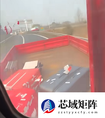 黄晓明经历《人在囧途》 去机场路上车胎爆了 无奈坐上大货车