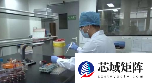 男子养五步蛇当宠物 手动喂食被咬致截肢