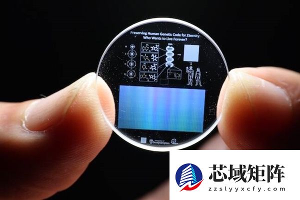 玻璃硬盘数据中心要来了！单块容量360TB、寿命138亿年