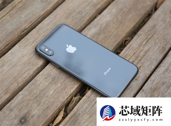 苹果被迫开放iOS仅一天：首个第三方应用商店火速发布！