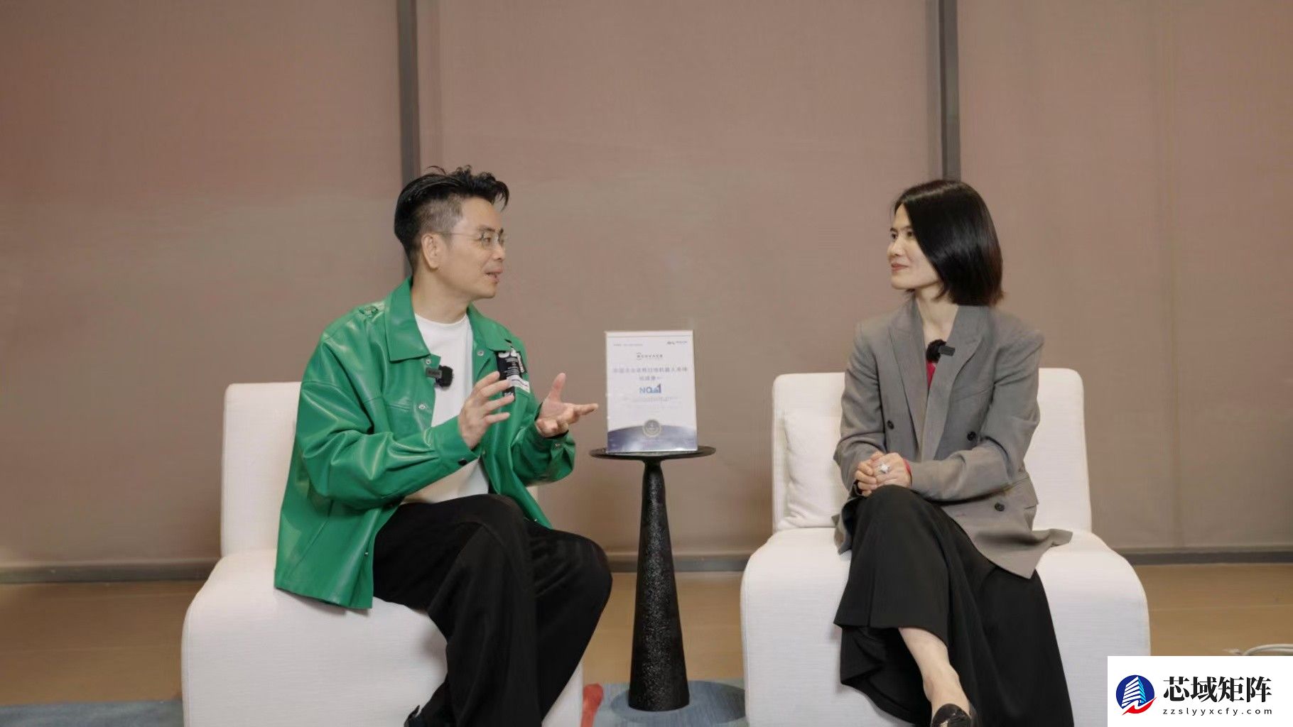 科沃斯地宝X全嵌高定款亮相2025广州设计周，以“全嵌”定义家居设计新风向