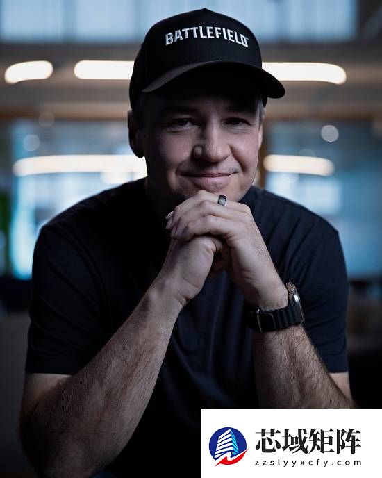 《使命召唤》创始人车祸现场曝光 超跑撞击护栏光速起火