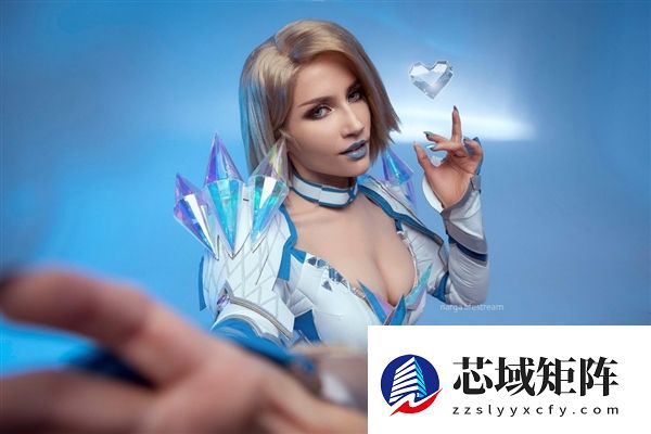 《漫威争锋》白皇后Cos美图 金发女郎大秀美腿